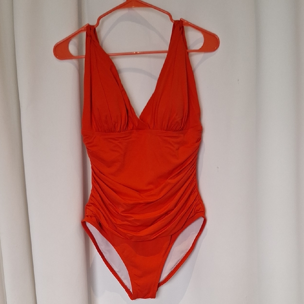 La Blanca Salmon Color One Piece Swimsuit Size 10